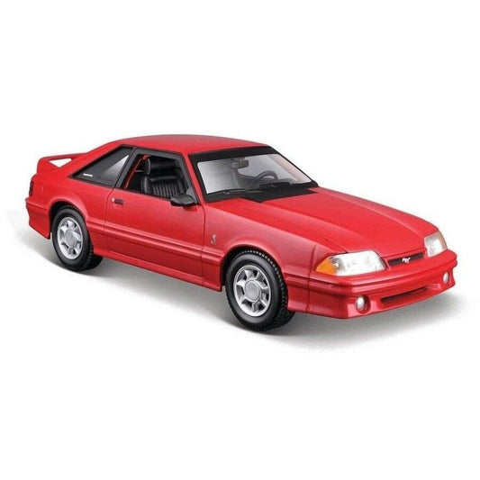 Maisto 1:24 1993 Ford Mustang SVT Cobra Die-Cast Model