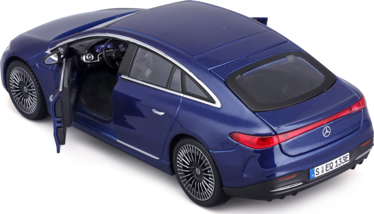 Maisto 1:24 2022 Mercedes-Benz EQS Die-Cast Model Blue