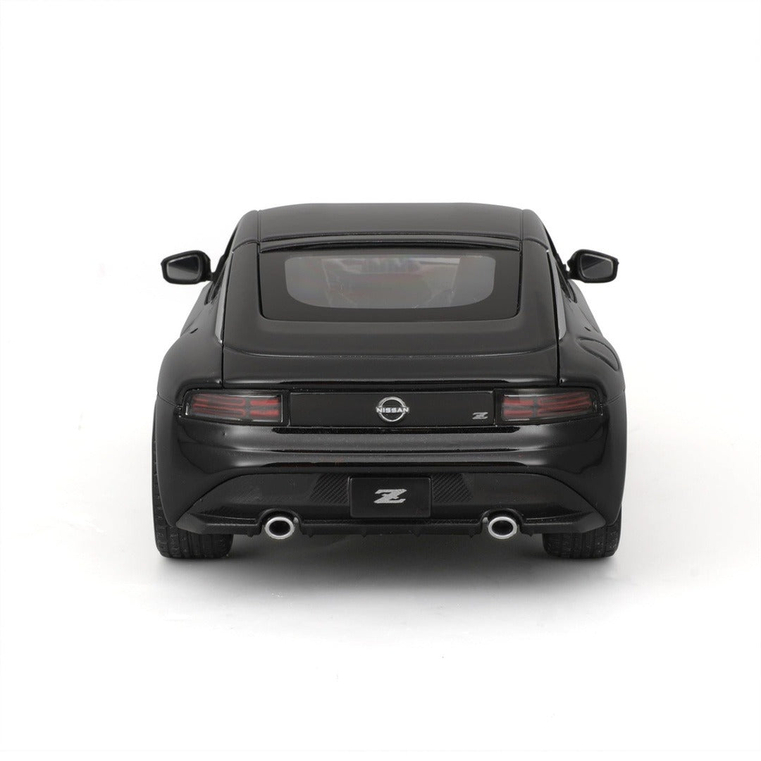 Maisto 1:24 2023 Nissan Z Die-Cast Model Black