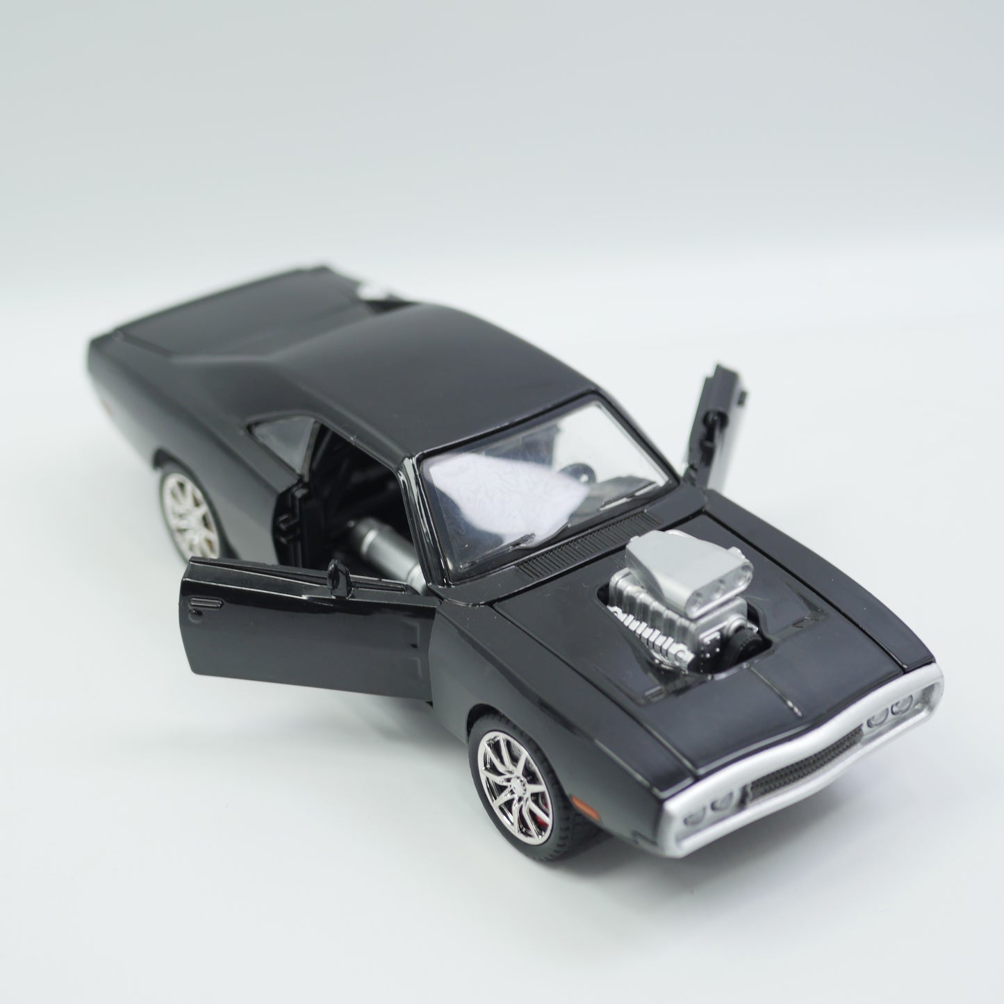 1:24 Musical Dodge Die-Cast Model Car - Assorted Color