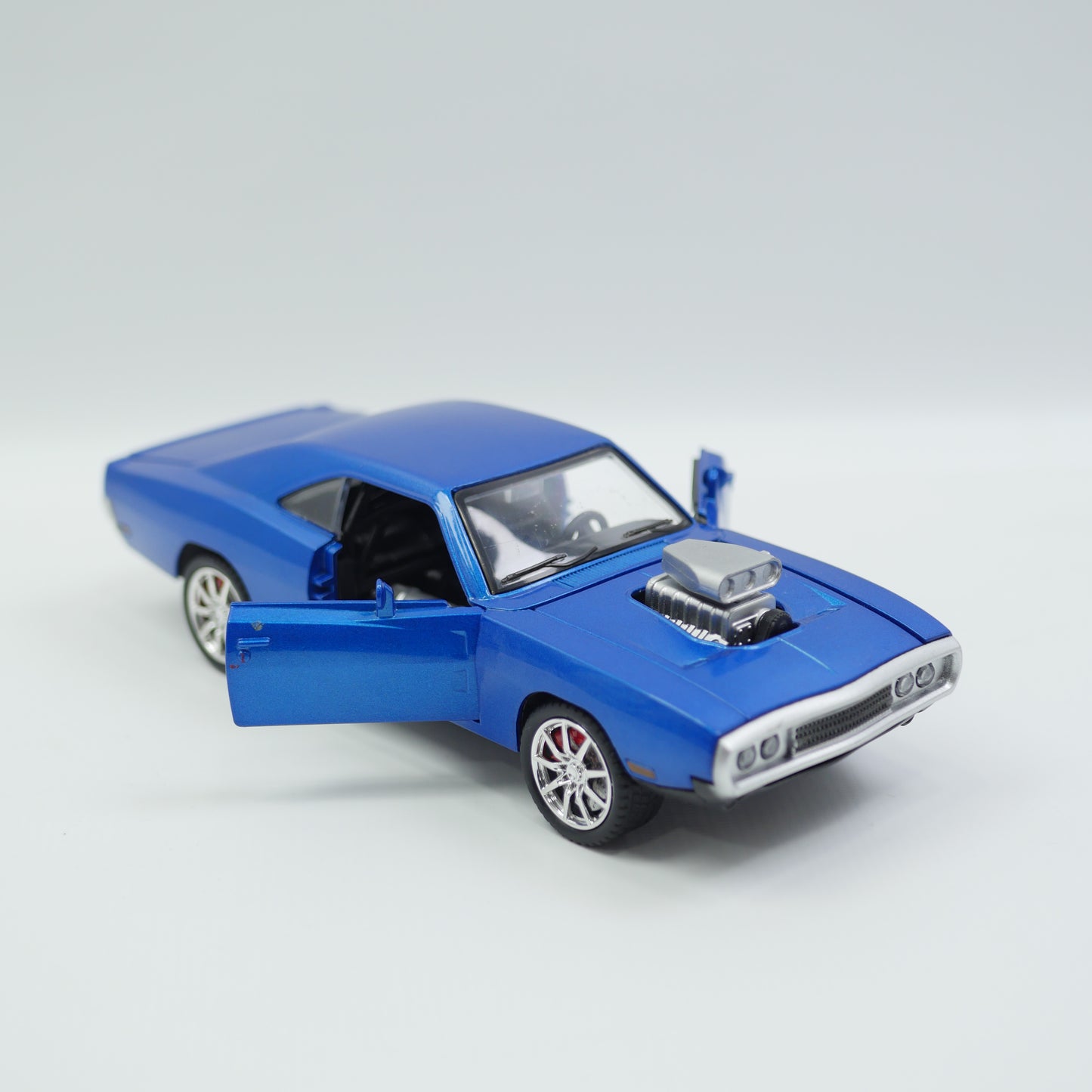 1:24 Musical Dodge Die-Cast Model Car - Assorted Color
