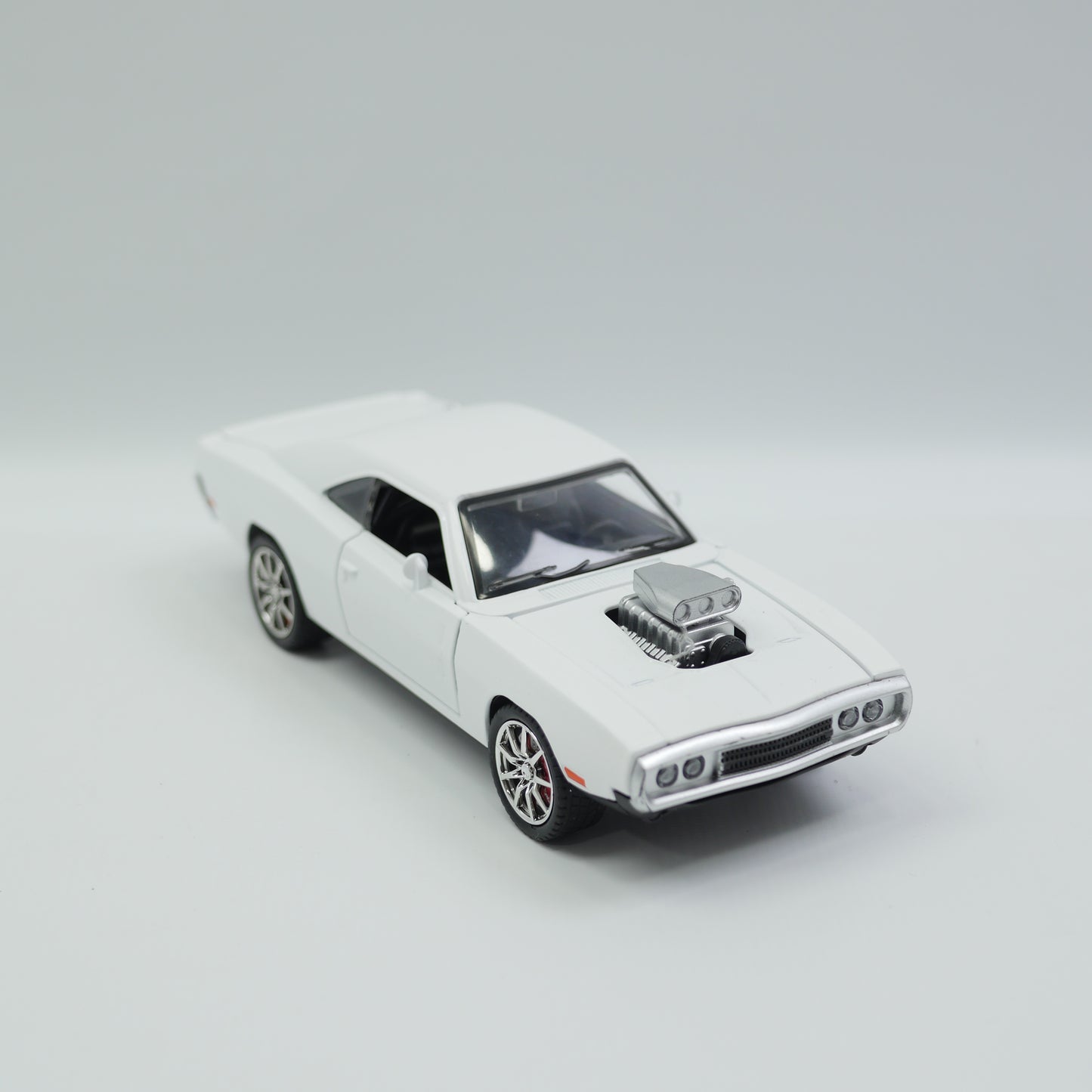 1:24 Musical Dodge Die-Cast Model Car - Assorted Color