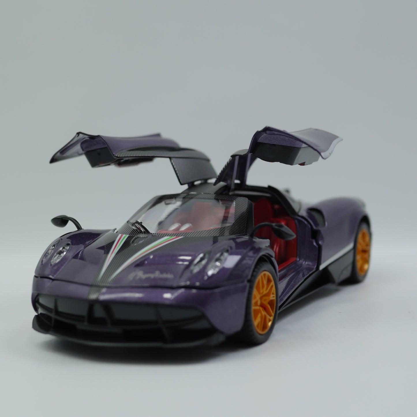 1:24 Musical Pagani Die-Cast Model Car - Assorted Color