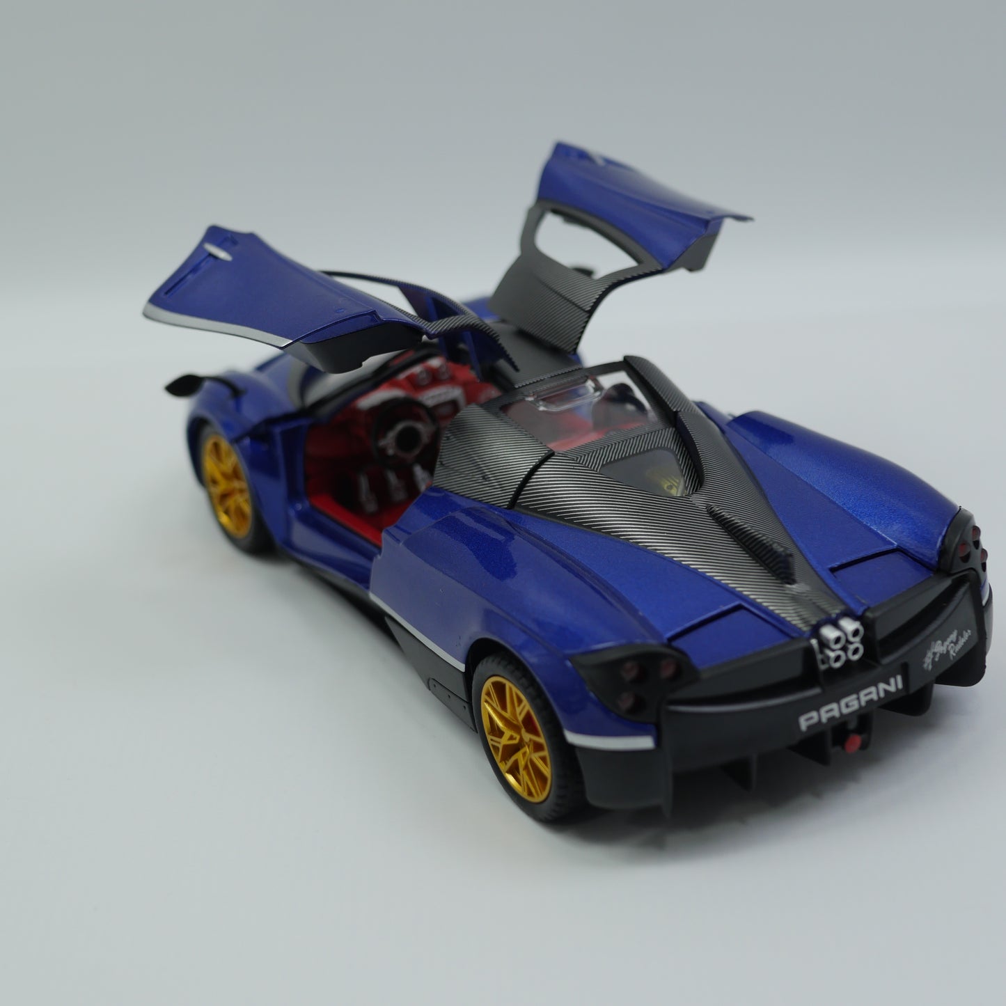 1:24 Musical Pagani Die-Cast Model Car - Assorted Color