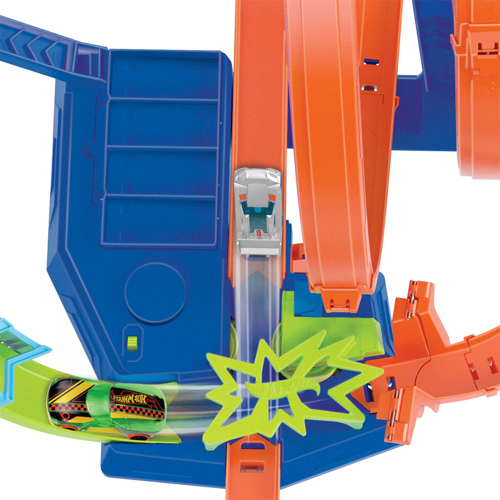 Hot Wheels Action Epic Crash Dash Track Set