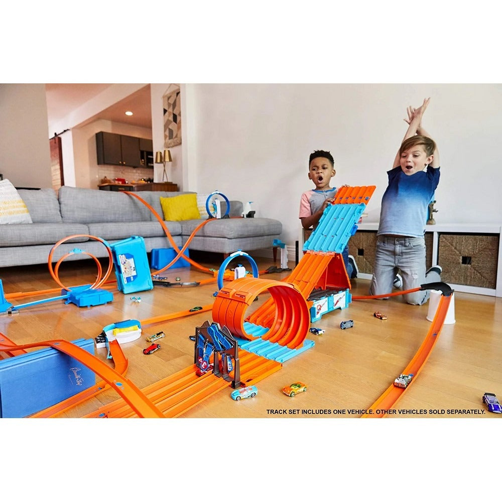 Hot Wheels Race Crate Track Set