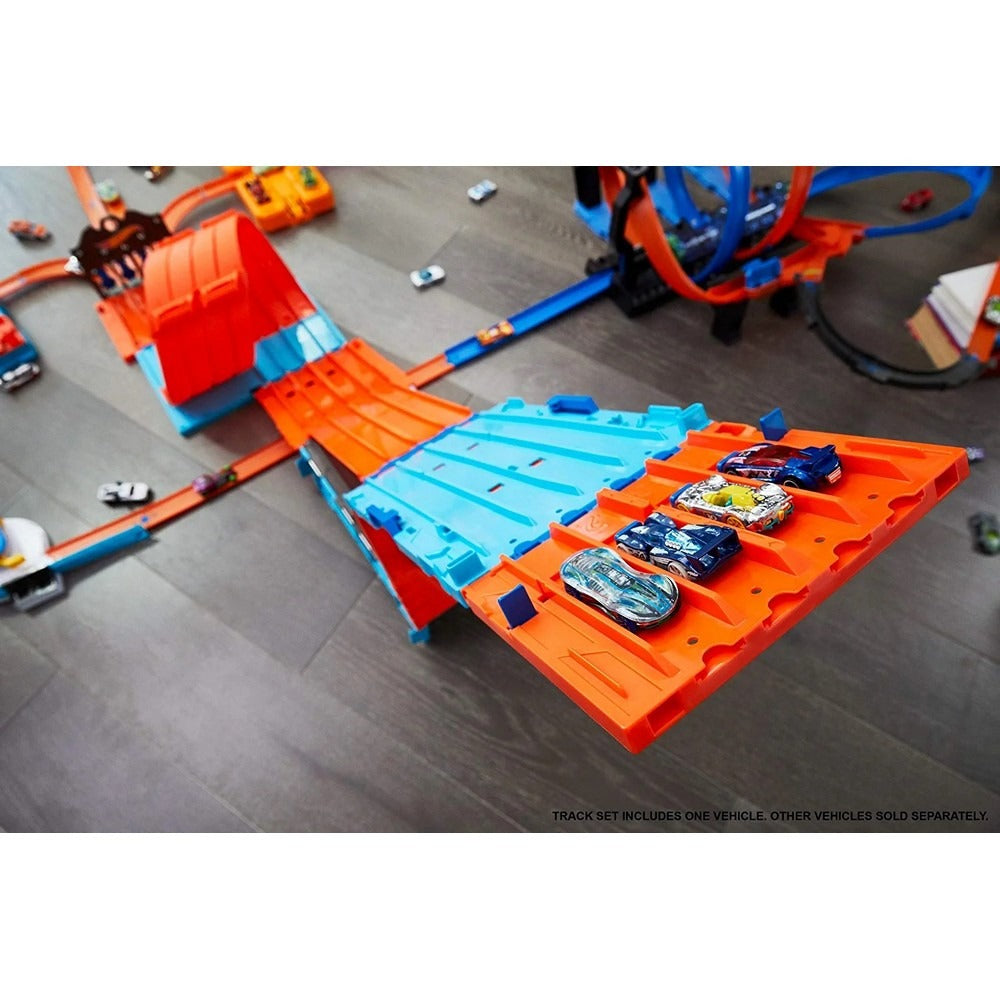 Hot Wheels Race Crate Track Set