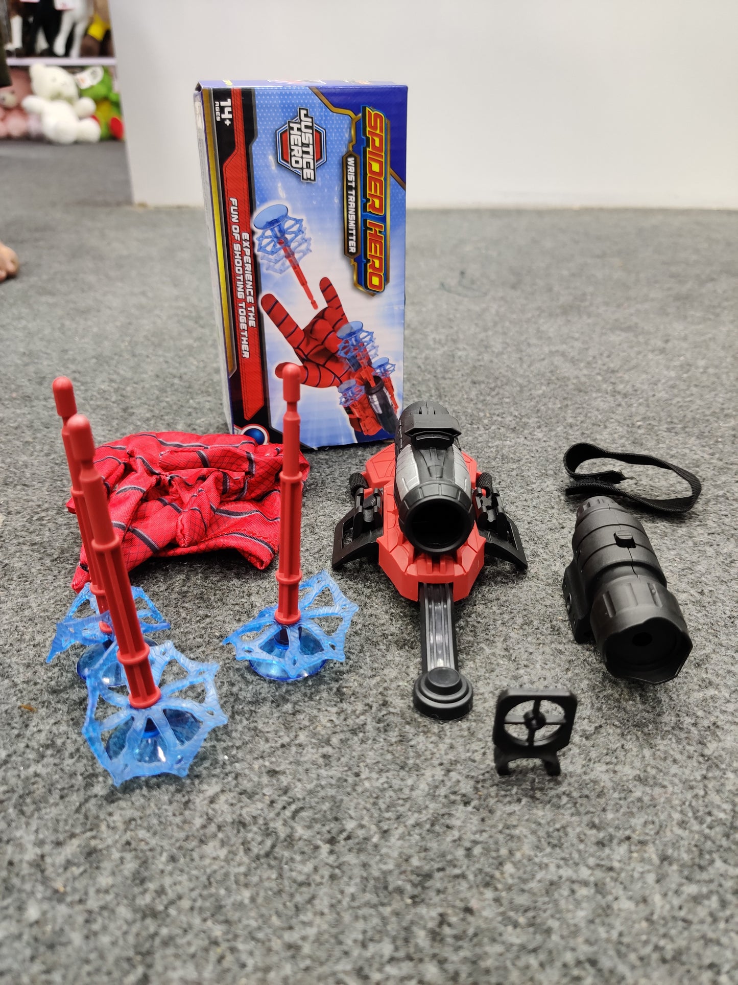 Spiderman Wrist Web Shooter Toy Set with Glove & Projectile Darts