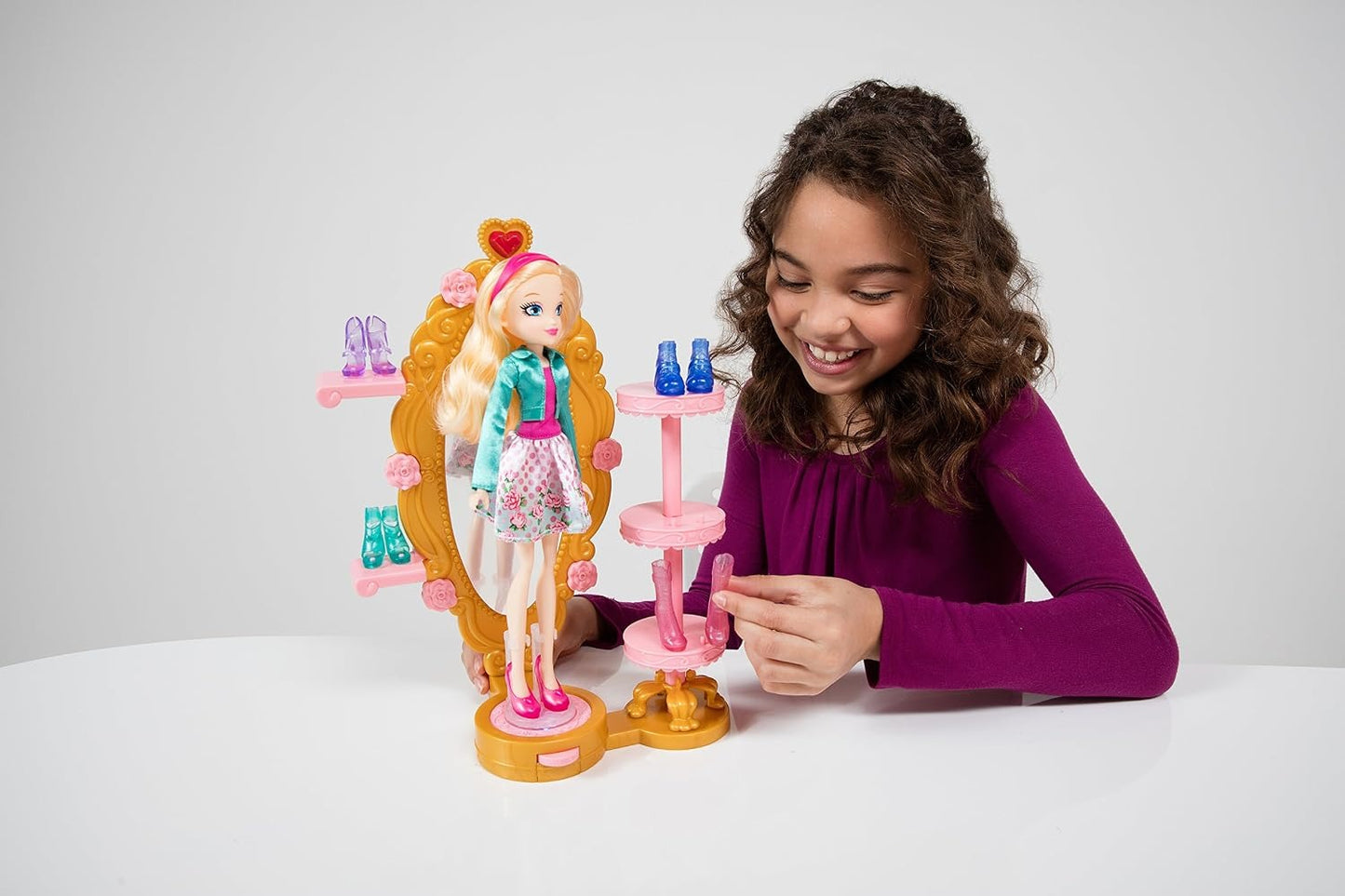 Fashion Doll Magic Shoe Closet Playset