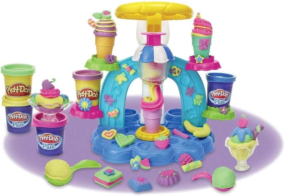 Hasbro Play-Doh Kitchen Creations Swirl 'n Scoop Ice Cream Set