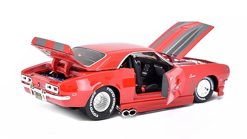 Maisto 1:24 Chevrolet Camaro Z/28 Die-Cast Model