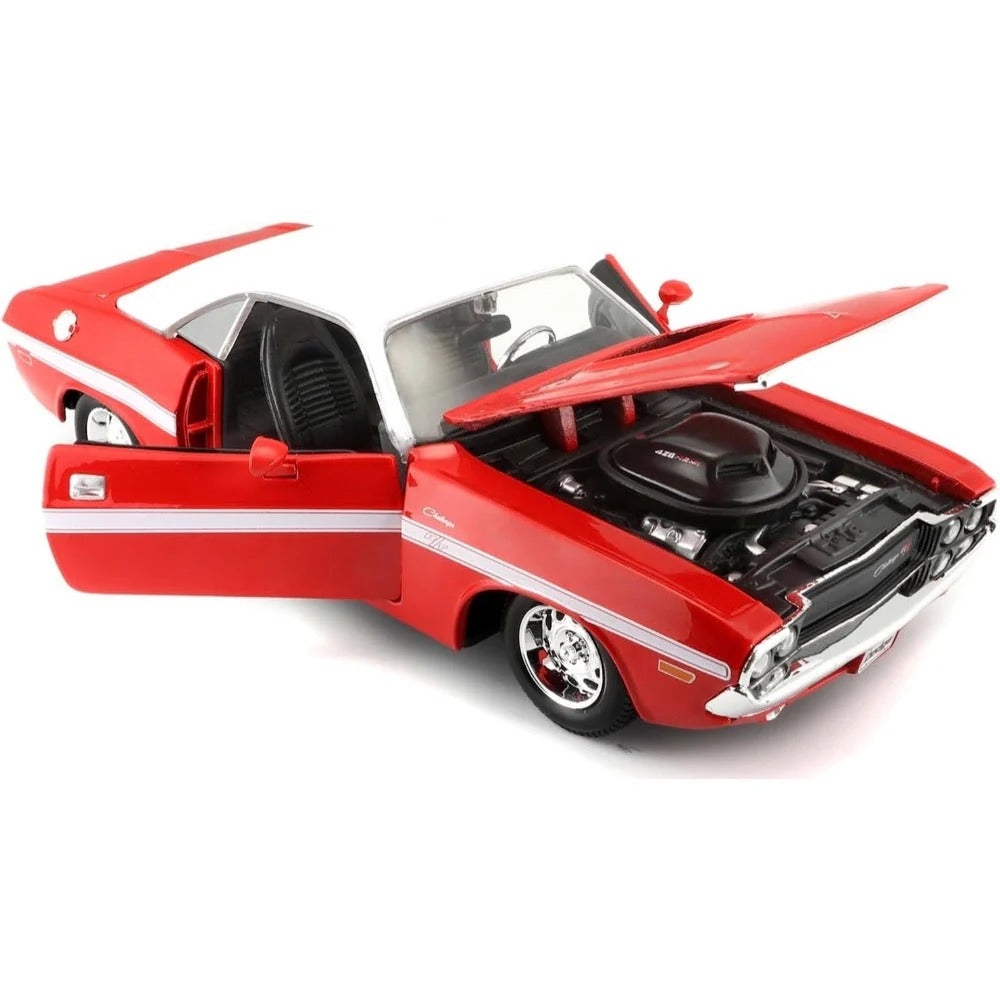 Maisto 1:24 Dodge Challenger R/T Coupe Die-Cast Model