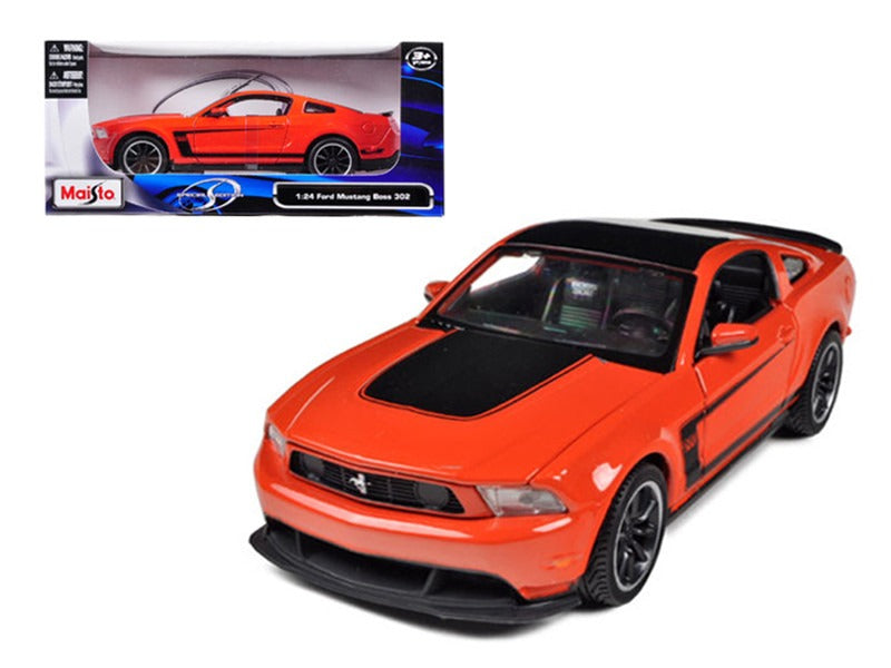Maisto 1:24 Ford Mustang Boss 302 Die-Cast Model Orange