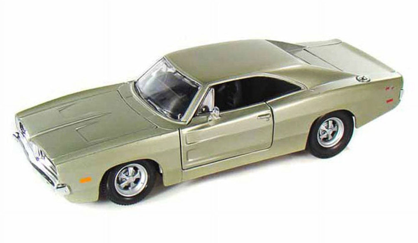 Maisto 1:25 1969 Dodge Charger Die-Cast Model Silver