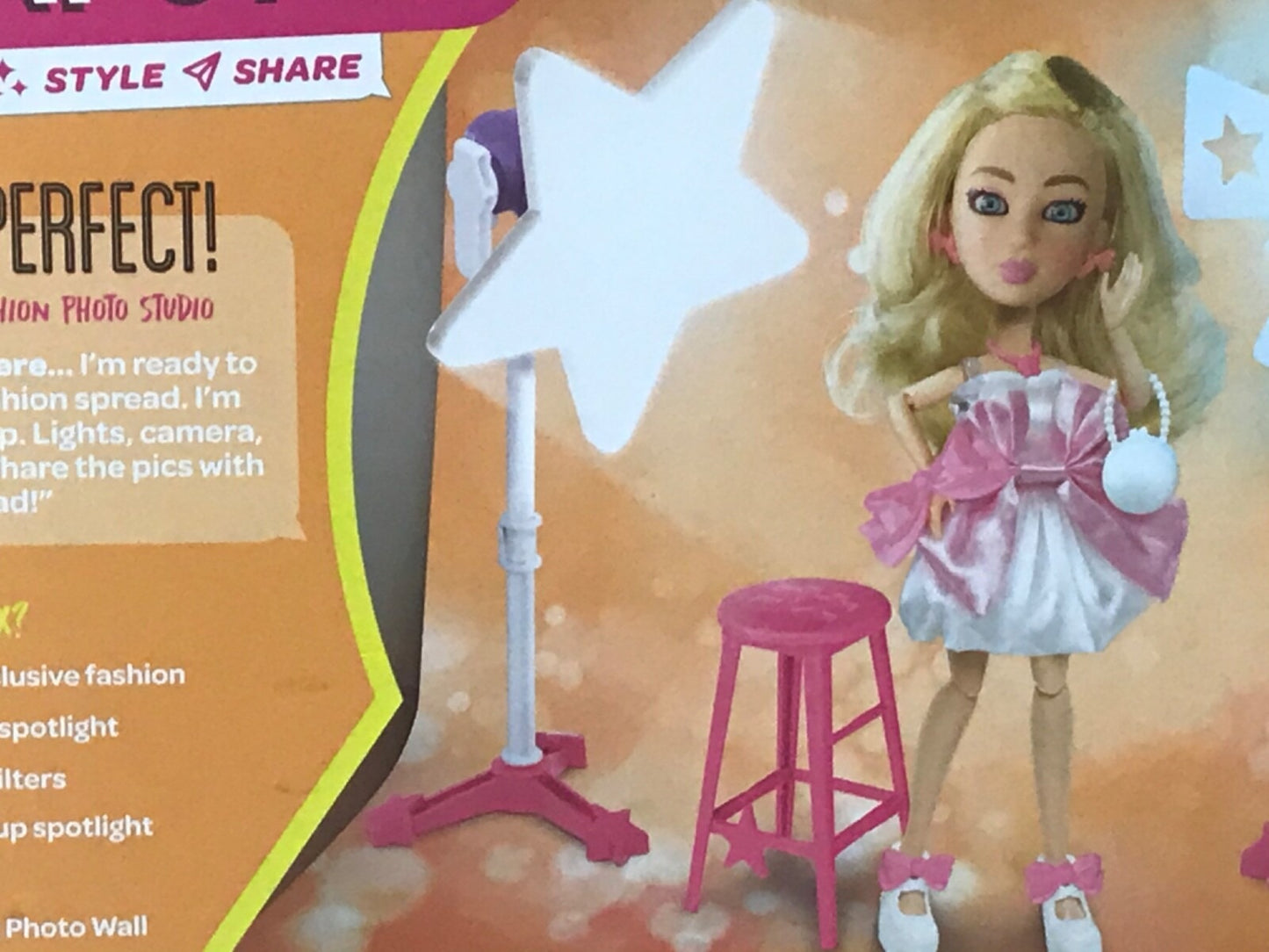 Snapstar Photo Studio Fashion Doll Playset